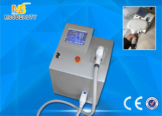 China Laser-Haut-Verjüngungs-dauerhafte Haar-Abbau-Maschine der Dioden-810nm fournisseur